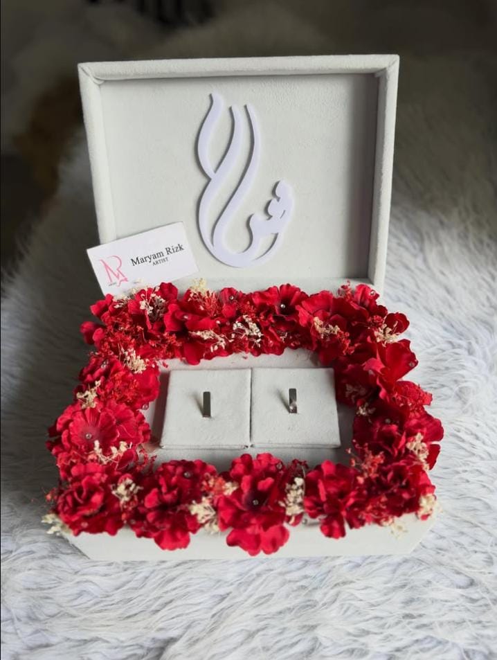 Floral engagement ring presentation box